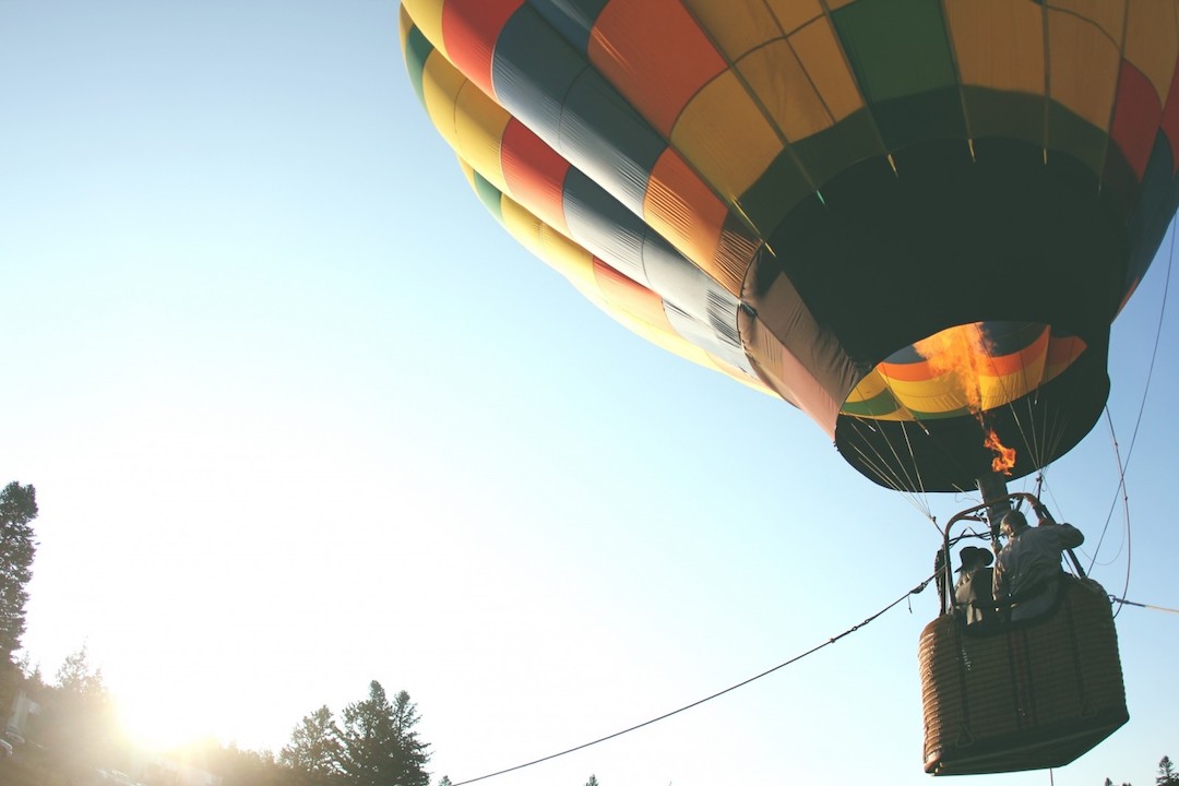Hot-Air-Balloon-Travel
