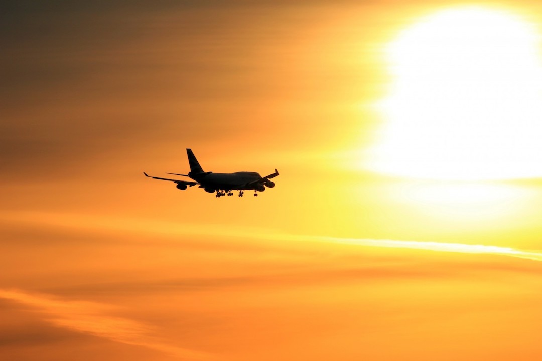 Plane-Sunset-Travel