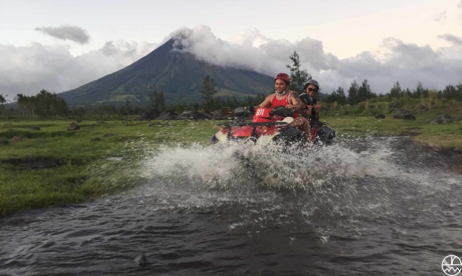 How to travel with a child