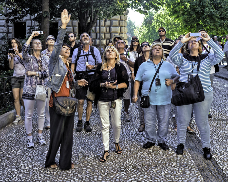 What it Means to Be a Female Tour Guide in 2021
