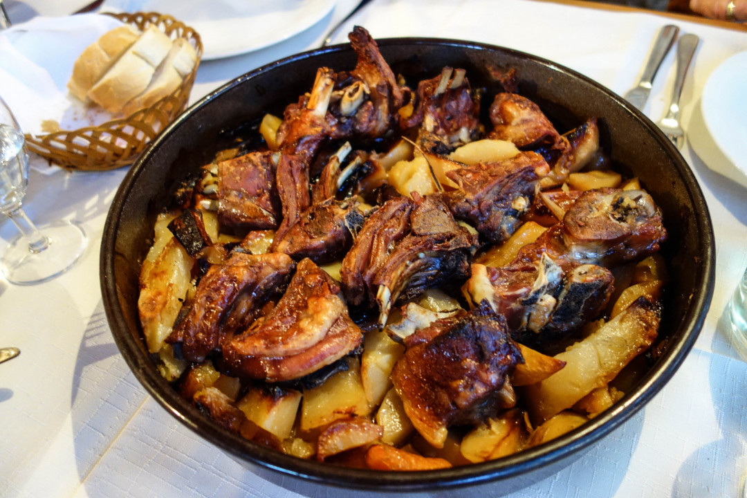 peka-meal-meat-vegetables-Croatia