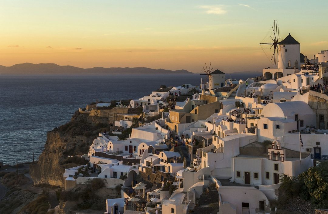 Santorini On a Budget