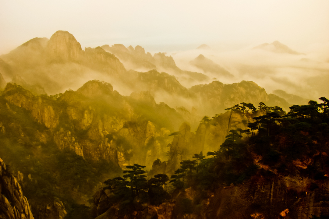 Yellow-Mountains-China
