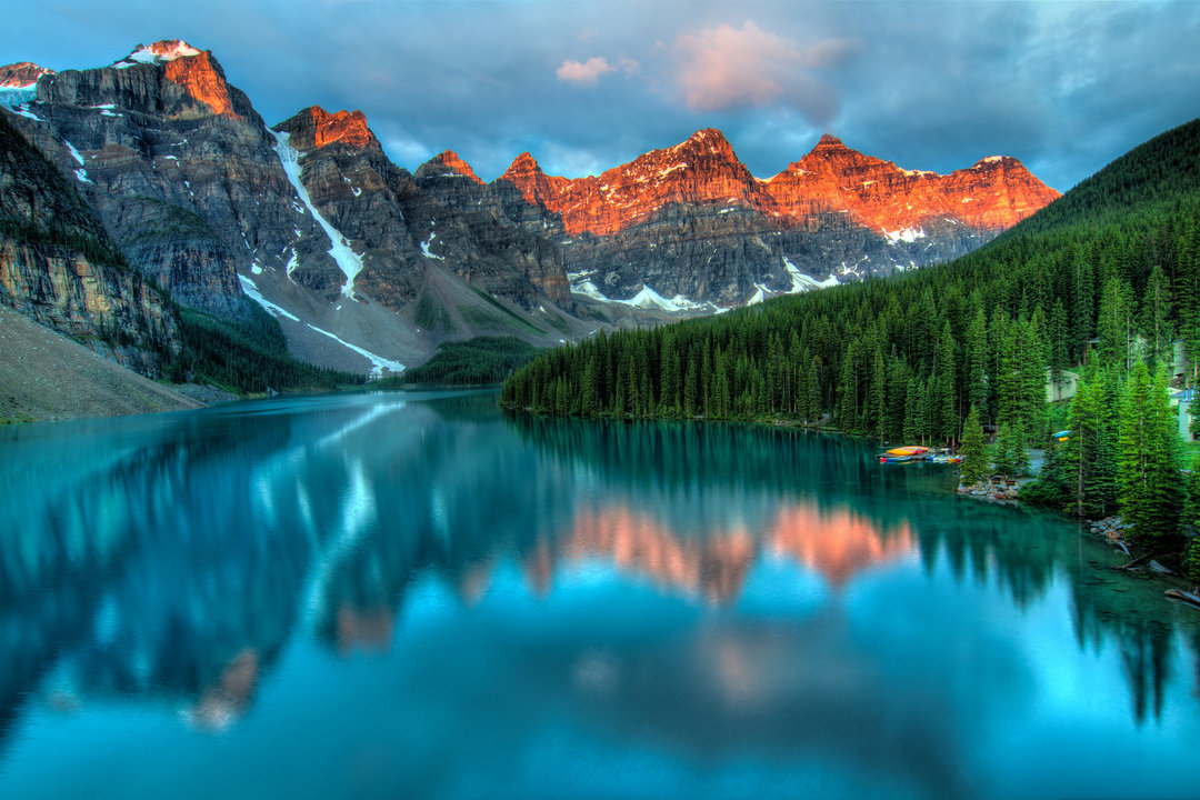 Moraine-Lake-Alberta-Canada_Eastern Canada Vs Western Canada