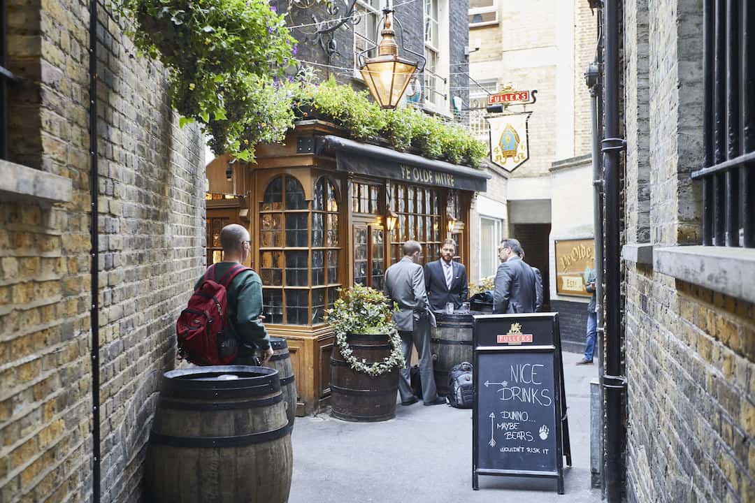 Best Pubs in London for an Authentically English Experience