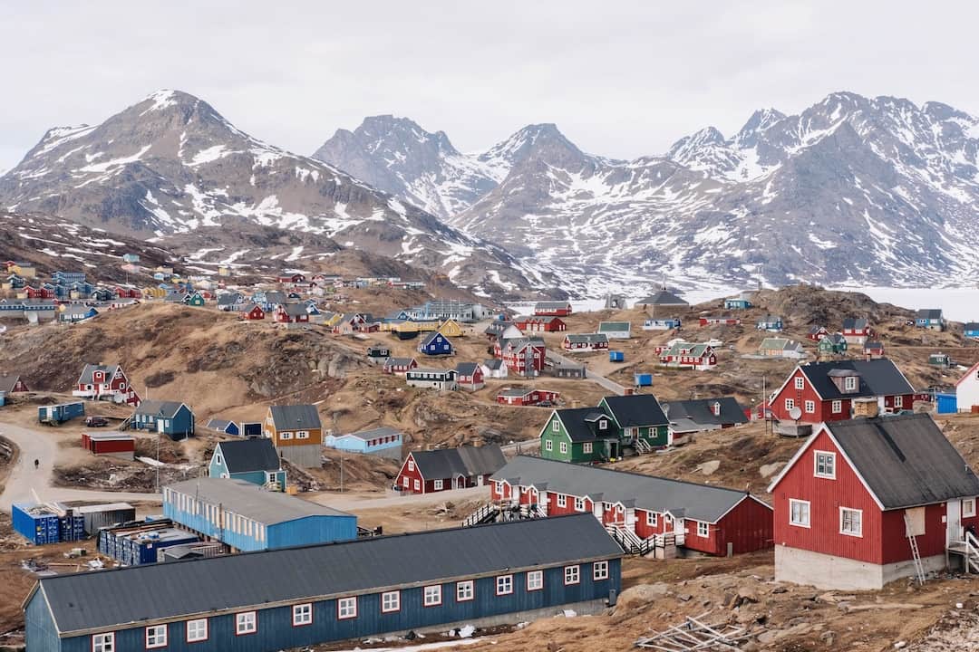 IcelandVs Greenland