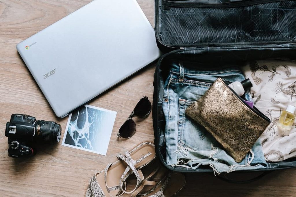 What to Do If You Lose Your Debit Card Travelling