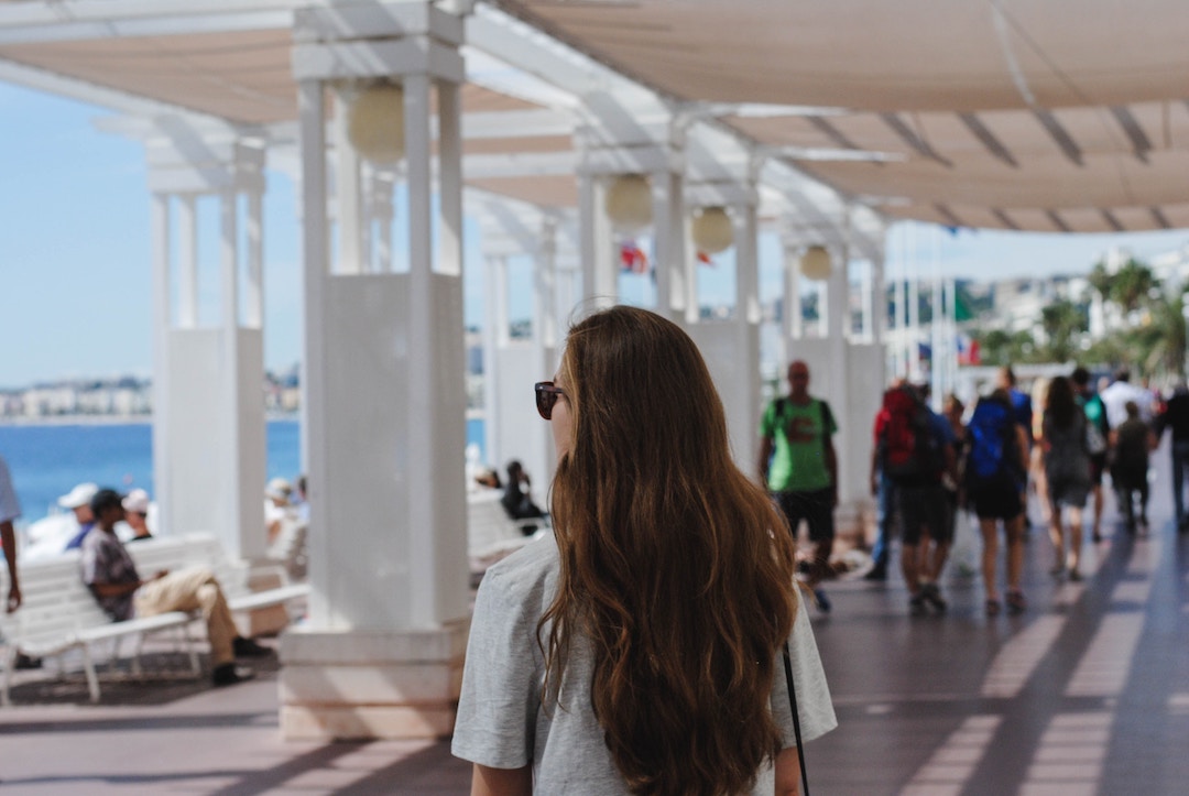 How to Travel Solo Without Ever Feeling Lonely