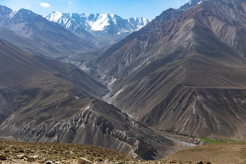 Travelling The Silk Road by Overland: Exploring a History the Length of the World